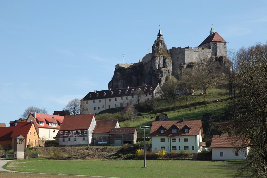 Kirchensittenbach Landidyll Hotel Zum Alten Schloss מראה חיצוני תמונה