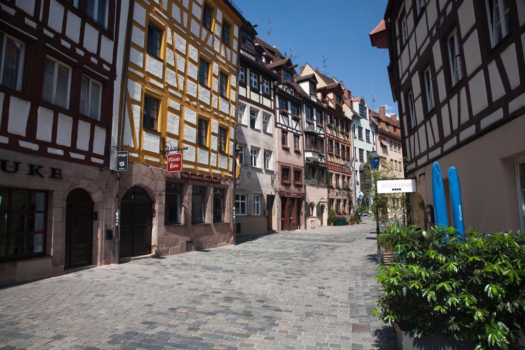 Kirchensittenbach Landidyll Hotel Zum Alten Schloss מראה חיצוני תמונה
